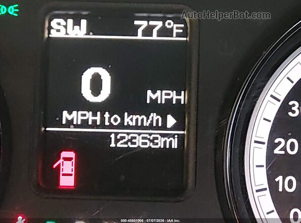 1C6RR7KG3JS300497 2018 RAM 1500 White 