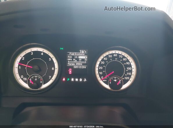1C6RR7KG4GS108790 2016 RAM 1500 Белый Вид задних сидений