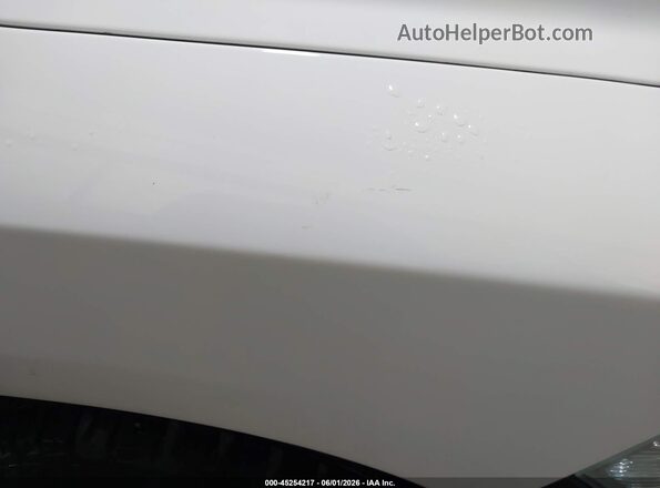 1C6RR7KG4JS263458 2018 RAM 1500 White Vista interior de 360 grados