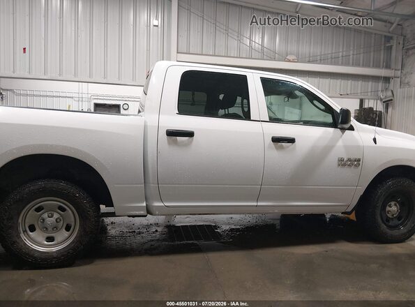1C6RR7KG4JS294225 2018 RAM 1500 White Widok wnętrza 360 stopni