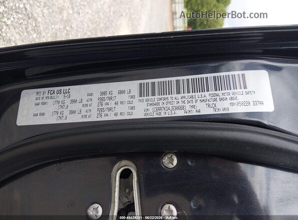 1C6RR7KG4JS306681 2018 RAM 1500 Black Շարժիչի բաժամունքի տեսք