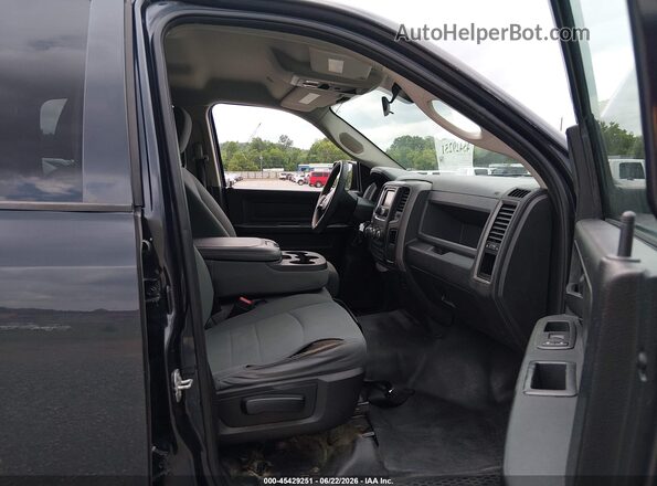 1C6RR7KG4JS306681 2018 RAM 1500 Black Սալոնի դիմացի տեսք