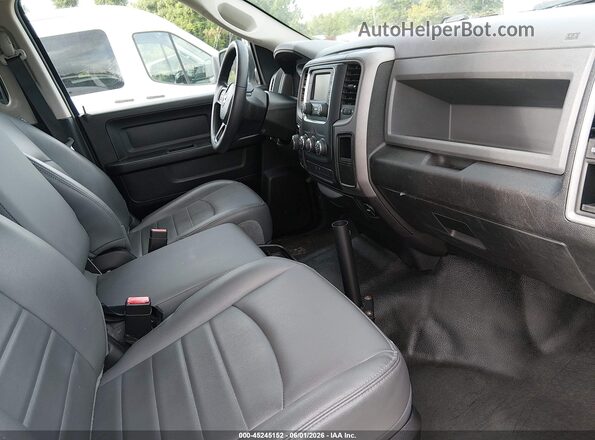 1C6RR7KG4JS306745 2018 RAM 1500 White Front interior view