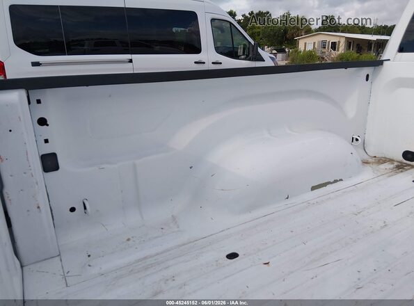 1C6RR7KG4JS306745 2018 RAM 1500 White 