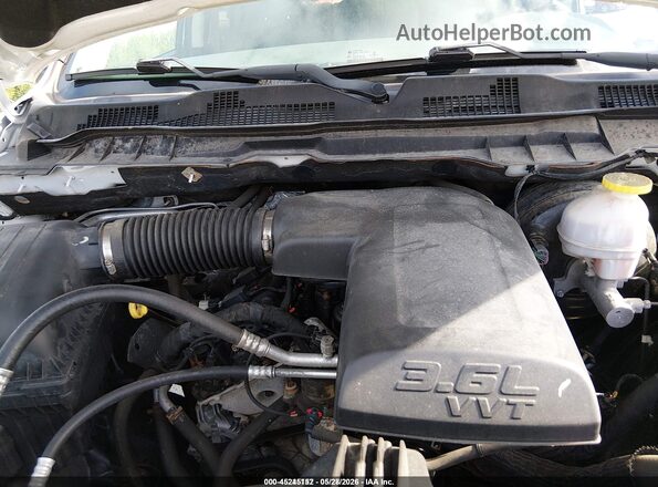 1C6RR7KG4JS306745 2018 RAM 1500 White Rear view