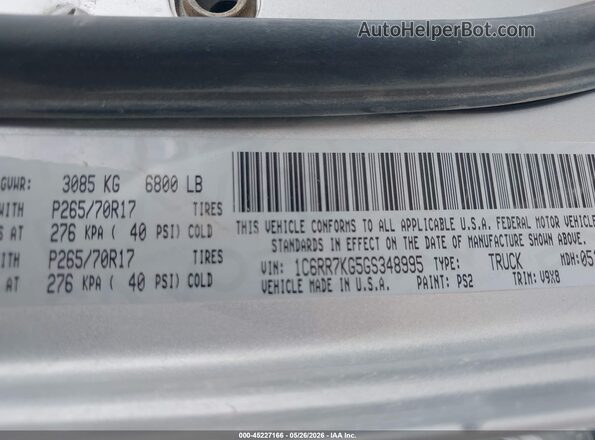 1C6RR7KG5GS348995 2016 RAM 1500 Gray Widok komory silnika