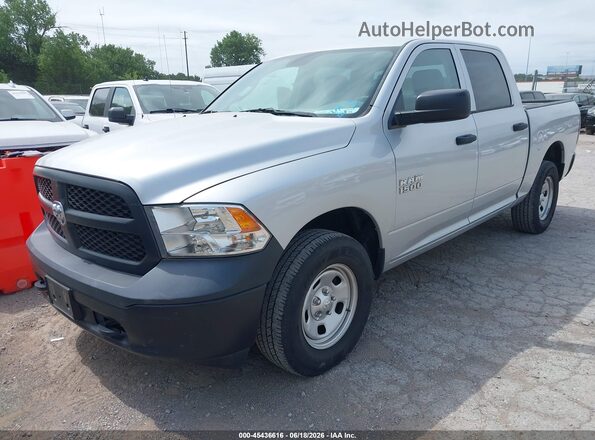 1C6RR7KG5JS106148 2018 RAM 1500 Silver Przód lewy