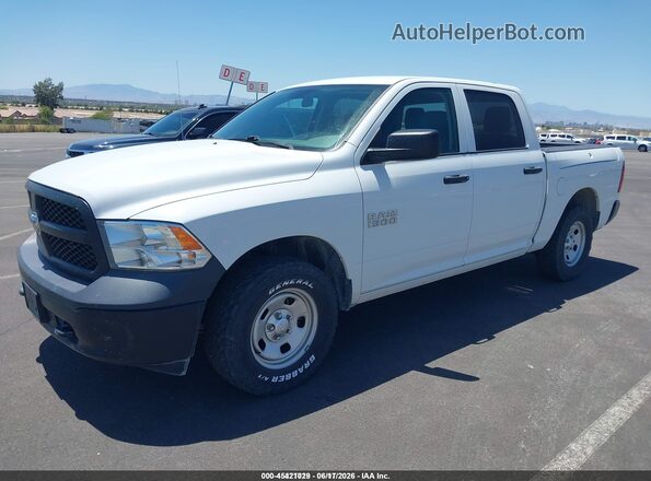 1C6RR7KG5JS144172 2018 RAM 1500 Белый Вид щитка приборов