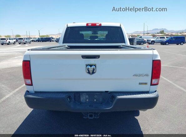 1C6RR7KG5JS144172 2018 RAM 1500 Белый 