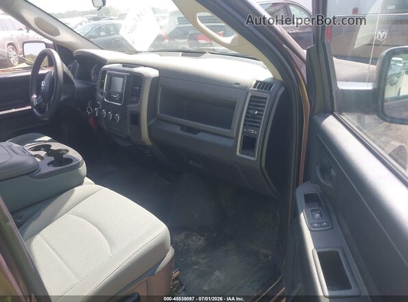 1C6RR7KG5JS306740 2018 RAM 1500 Gray Front interior view