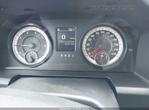 1C6RR7KG6GS341814 2016 RAM 1500 Белый Вид задних сидений
