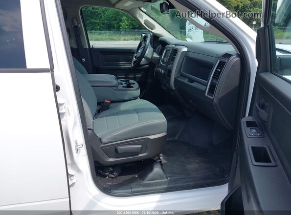1C6RR7KG6GS341814 2016 RAM 1500 Белый Вид салона спереди