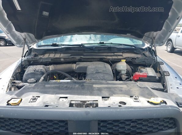 1C6RR7KG6GS348892 2016 RAM 1500 Серебряный Вид сзади