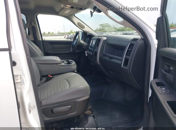 1C6RR7KG6HS845149 2017 RAM 1500 White Вид салону спереду