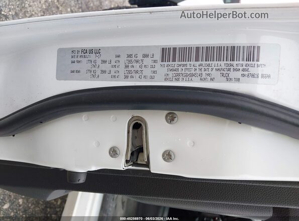 1C6RR7KG6HS845149 2017 RAM 1500 White Вид підкапотного простору