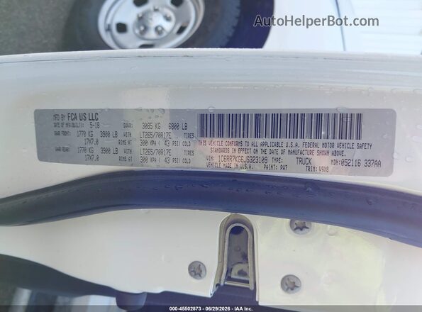 1C6RR7KG6JS323109 2018 RAM 1500 White Вид підкапотного простору