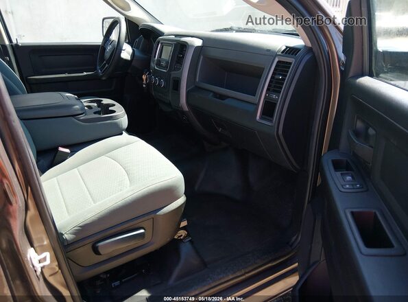 1C6RR7KG6JS323112 2018 RAM 1500 Brown Вид салону спереду