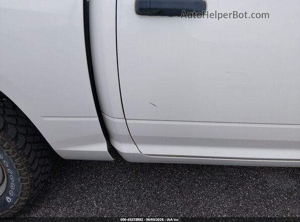 1C6RR7KG7GS284992 2016 RAM 1500 White Դիմացի տեսք