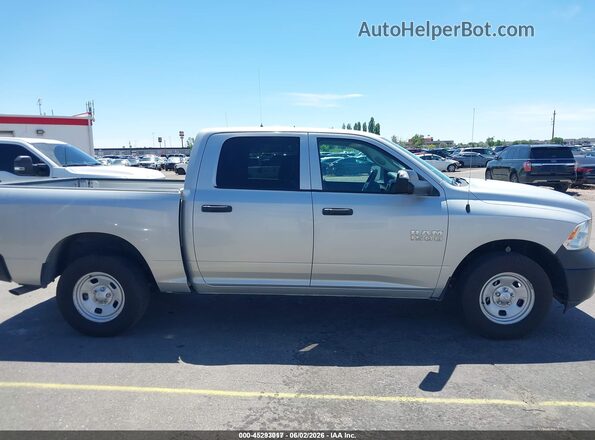 1C6RR7KG7GS348996 2016 RAM 1500 Gray Vista interior trasera