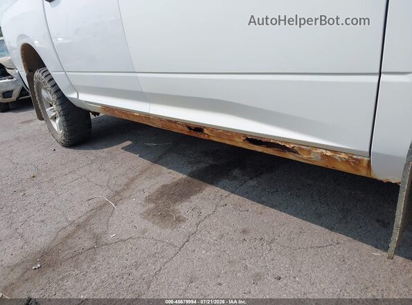 1C6RR7KG7HS641024 2017 RAM 1500 White Вид спереду