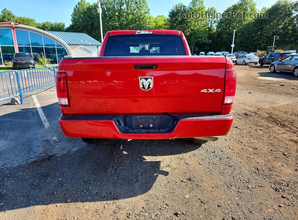 1C6RR7KG7JS102490 2018 RAM 1500 Red უკანა ხედი