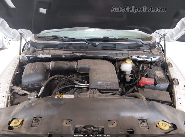 1C6RR7KG7JS106149 2018 RAM 1500 White Widok z tyłu
