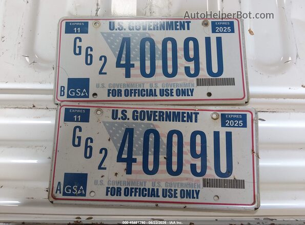 1C6RR7KG7JS106149 2018 RAM 1500 White Widok deski rozdzielczej