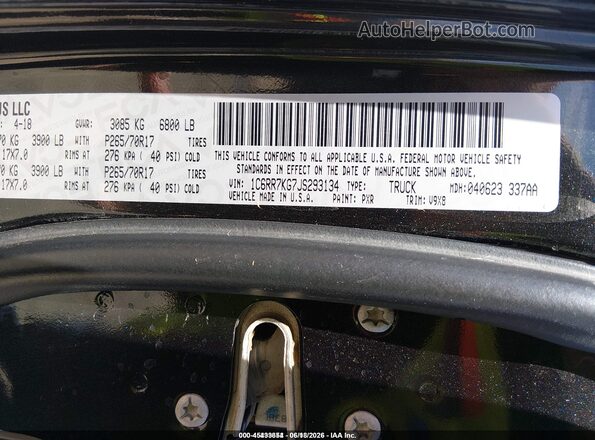 1C6RR7KG7JS293134 2018 RAM 1500 Black Engine compartment view