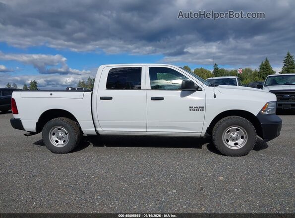 1C6RR7KG7JS300521 2018 RAM 1500 White Вид задньої частини салону