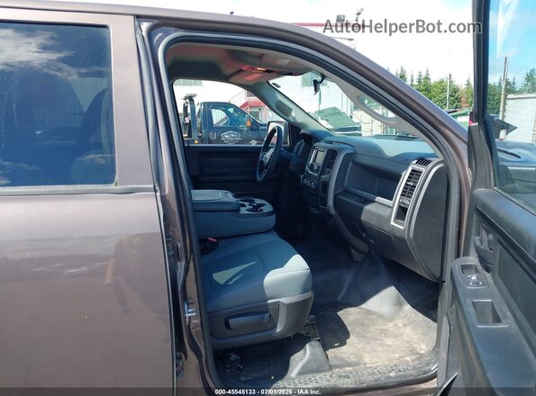 1C6RR7KG7JS306660 2018 RAM 1500 Brown Front interior view