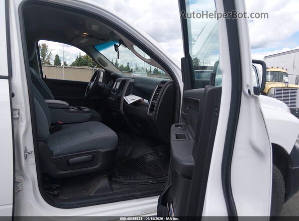 1C6RR7KG7KS651513 2019 RAM 1500 CLASSIC White Widok wnętrza z przodu