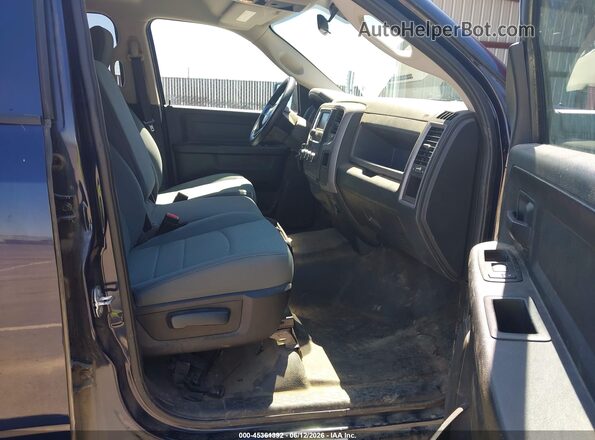 1C6RR7KG8HS592464 2017 RAM 1500 Blue Вид салону спереду