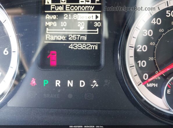 1C6RR7KG8HS770132 2017 RAM 1500 Black 