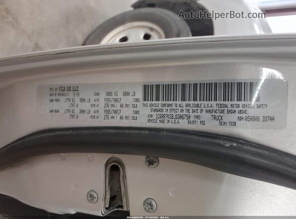 1C6RR7KG8JS306750 2018 RAM 1500 White Вид підкапотного простору