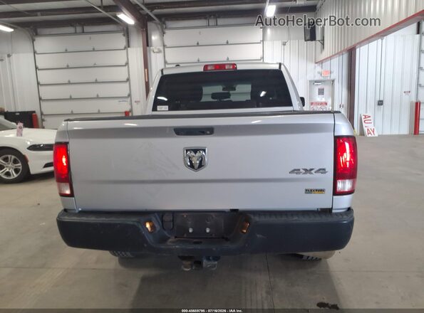 1C6RR7KG8JS306750 2018 RAM 1500 White 