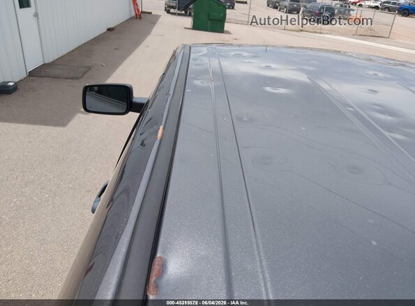 1C6RR7KG8JS315867 2018 RAM 1500 Gray Vista frontal