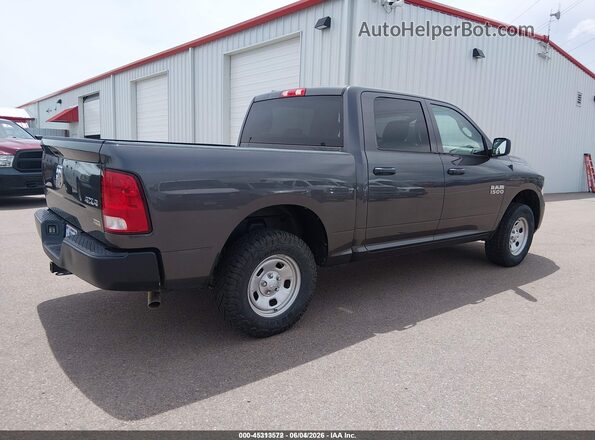 1C6RR7KG8JS315867 2018 RAM 1500 Gray Trasero derecho