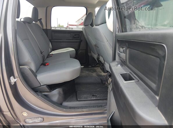 1C6RR7KG8JS315867 2018 RAM 1500 Gray Vista de la etiqueta del VIN