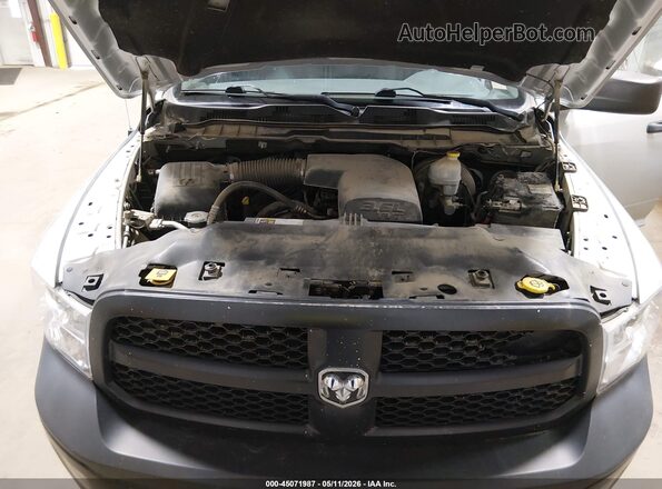 1C6RR7KG9GS108932 2016 RAM 1500 Серебряный Вид сзади