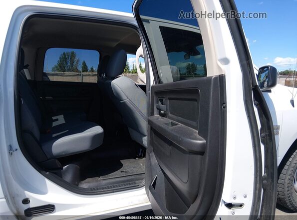 1C6RR7KG9JS300519 2018 RAM 1500 White VIN კოდის სტიკერის ხედი