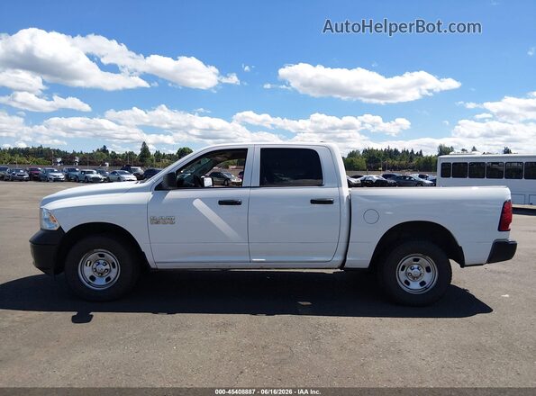 1C6RR7KG9JS300519 2018 RAM 1500 White სალონის 360-გრადუსიანი ხედი
