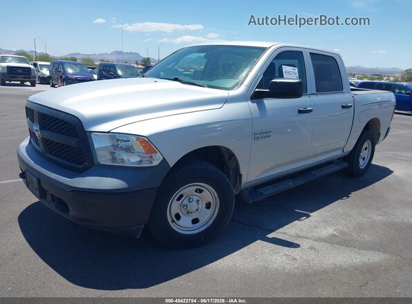 1C6RR7KG9JS306580 2018 RAM 1500 Silver წინა მარცხენა ხედი სამი მეოთხედიდან