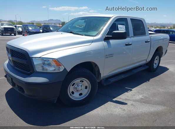 1C6RR7KG9JS306580 2018 RAM 1500 Silver ხელსაწყოთა პანელის ხედი