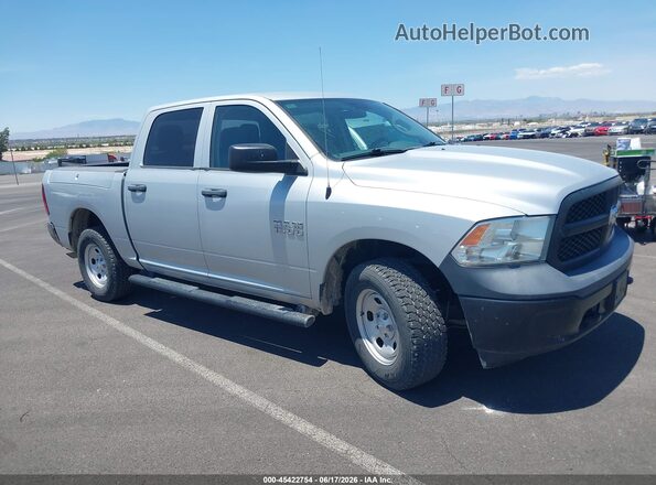 1C6RR7KG9JS306580 2018 RAM 1500 Silver უკანა სალონის ხედი