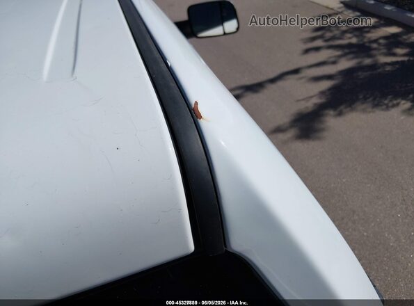 1C6RR7KGXGS353867 2016 RAM 1500 White Rear interior view