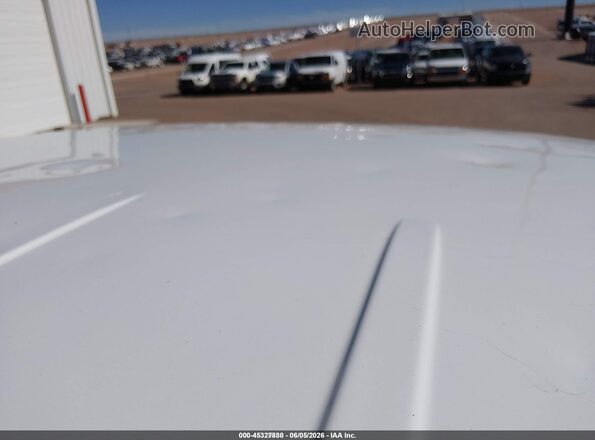 1C6RR7KGXGS353867 2016 RAM 1500 White 360 interior view