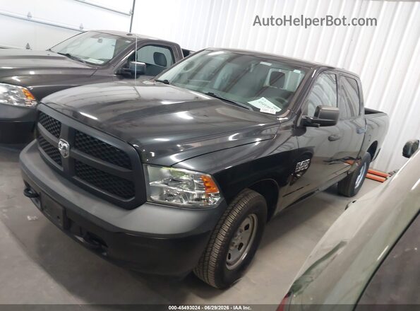1C6RR7KGXJS306748 2018 RAM 1500 Black Front left