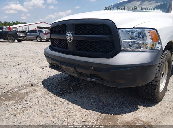 1C6RR7KGXJS306751 2018 RAM 1500 White Widok z przodu