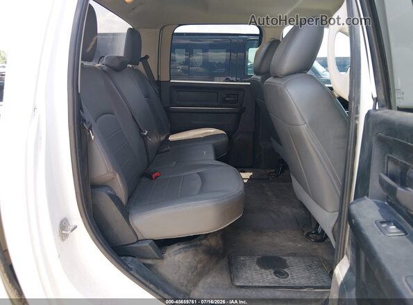 1C6RR7KGXJS306751 2018 RAM 1500 White Widok naklejki z numerem VIN
