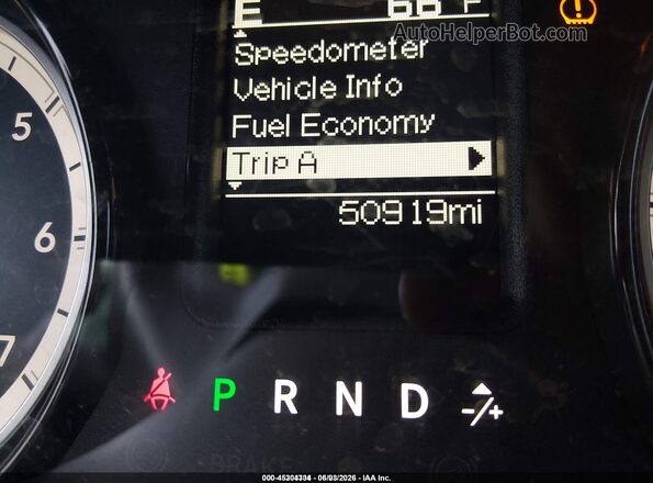 1C6RR7KGXJS315854 2018 RAM 1500 White Dashboard view